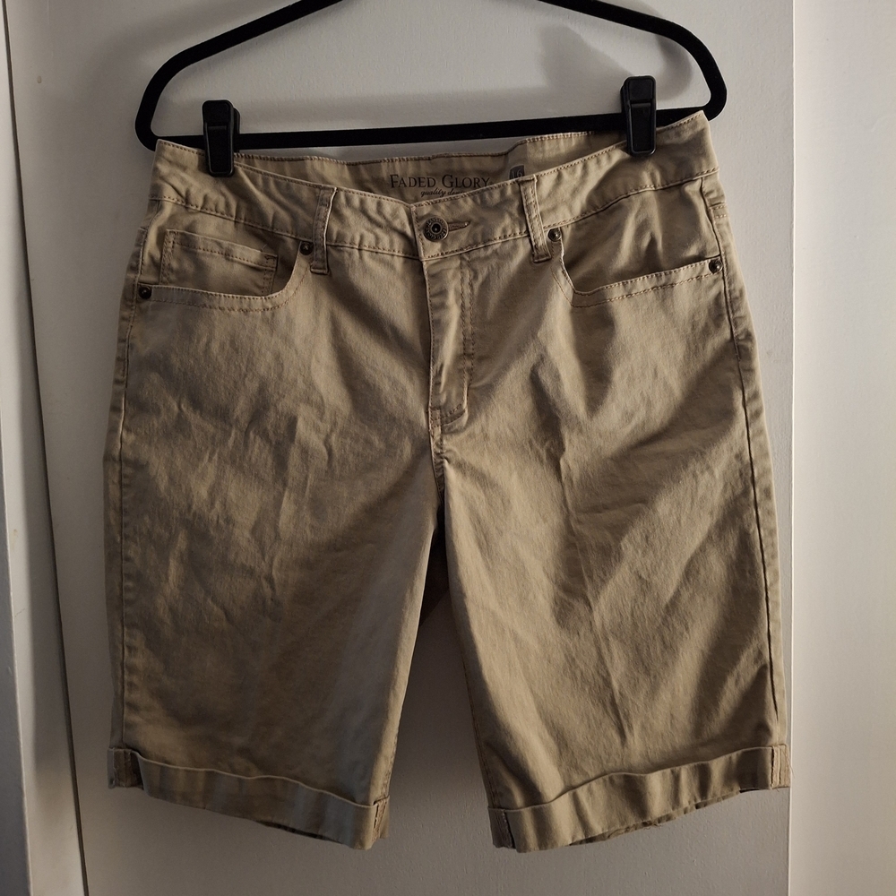 Faded Glory Women's Tan Bermuda Shorts